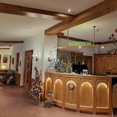 Naturhotel Lindenhof Rechenberg-Bienenmühle Esterno foto
